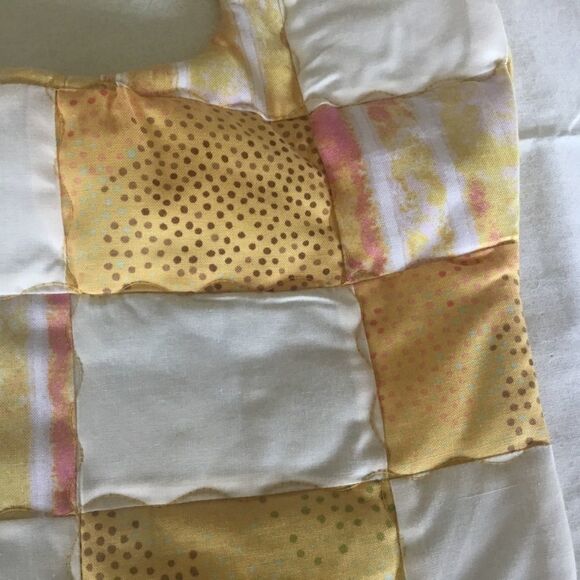 3/$25 or $12 ea. NWT Handmade Quilted Reversible Baby Bib. - Picture 10 of 11